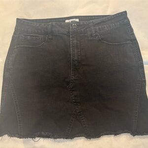 Kensie Black Skirt with Raw Hem